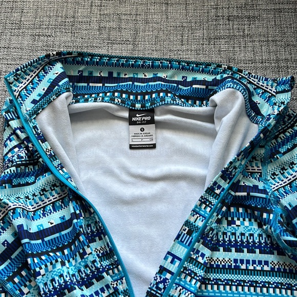 Like New Nike Pro Pullover - Picture 2 of 2